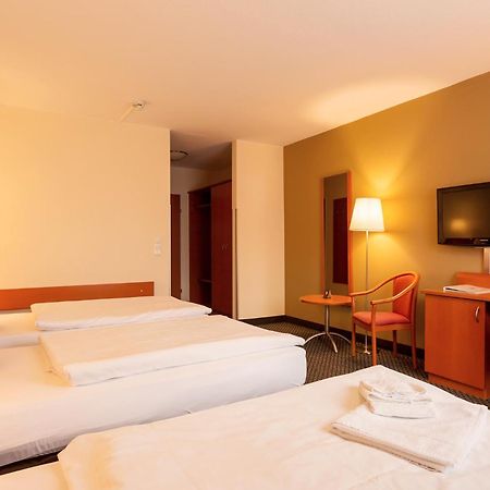 Central Hotel Loewen Feldkirch Habitación foto